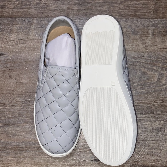 Dream Pairs Quilted Slip-On Sneakers Grey Faux Leather Fashion Loafers 5.5 - Picture 7 of 10